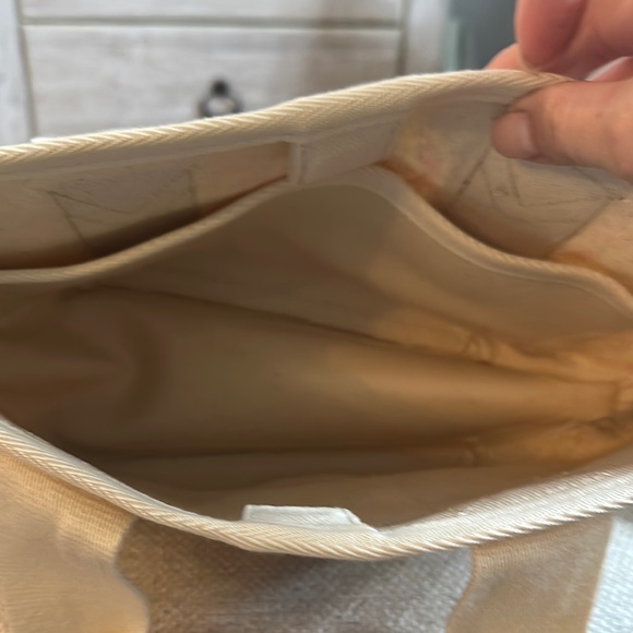 Vineyard Vines Cream and Pink Tote Bag - Picture 5 of 11